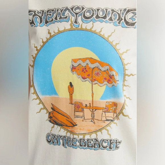 NWOT Daydreamer Neil Young on the Beach Tour Tee Size XS - Picture 2 of 9